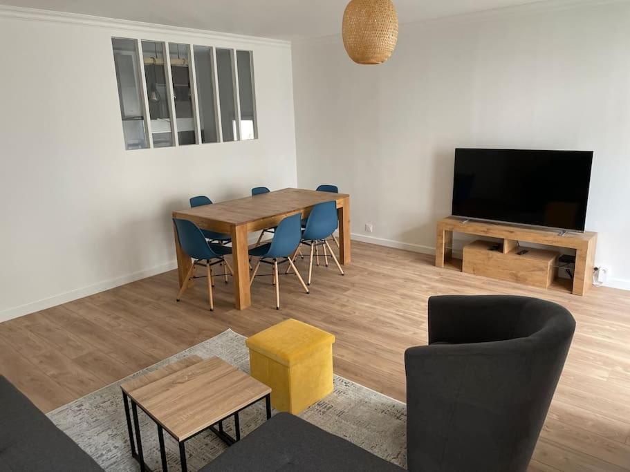 Appart Spacieux Pres De La Seine Sartrouville Esterno foto